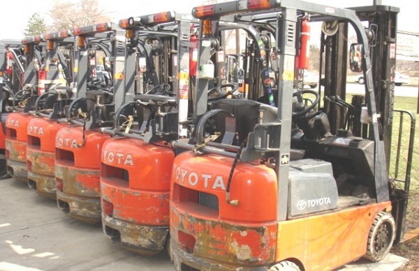 used forklifts for sale 0 600x389 Things to Keep in Mind When Buying a Used Forklift